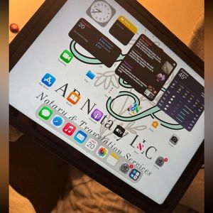 Silver iPad 10th Generation WiFi and cellular